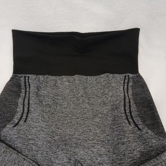 New Mix Leggings Activewear Size M GRAY Modern Yoga Gym Sporty Stretch Yoga - Picture 6 of 16